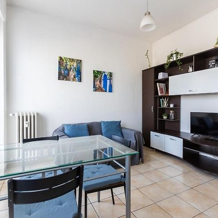 House Of Poet Wide Apartment In The City Center Asti Extérieur photo