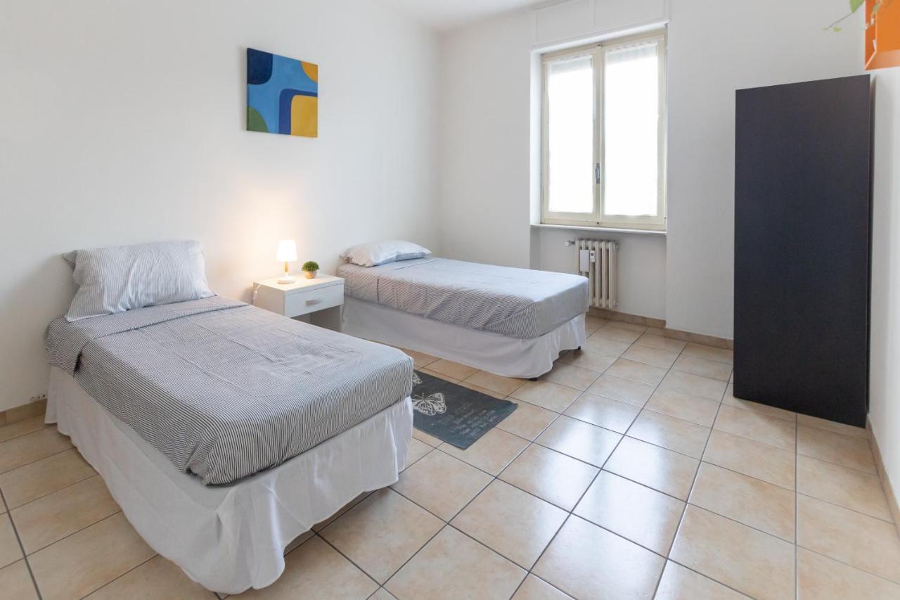 House Of Poet Wide Apartment In The City Center Asti Extérieur photo