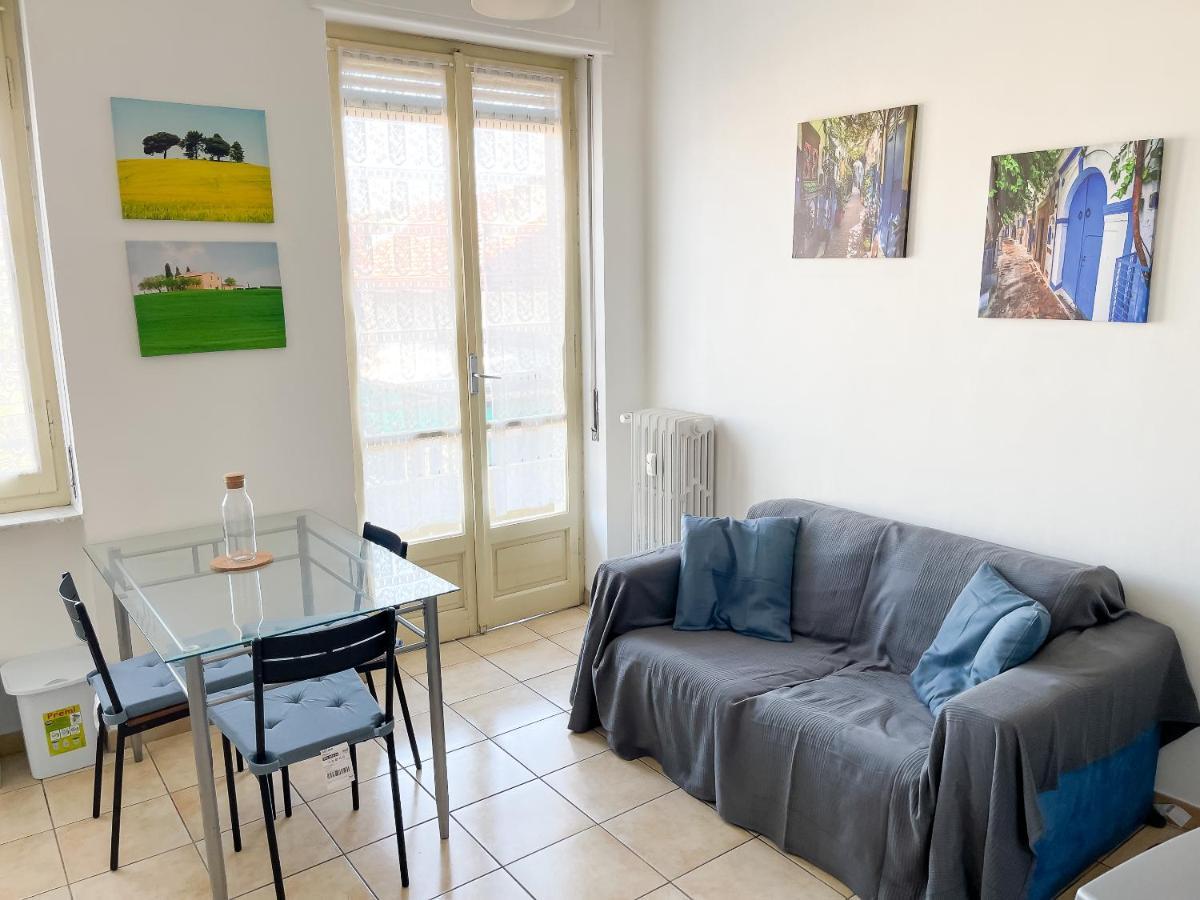 House Of Poet Wide Apartment In The City Center Asti Extérieur photo