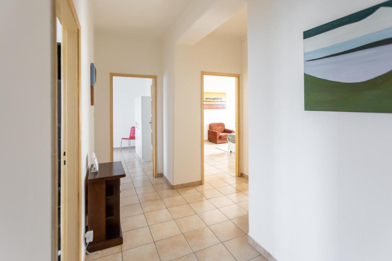 House Of Poet Wide Apartment In The City Center Asti Extérieur photo